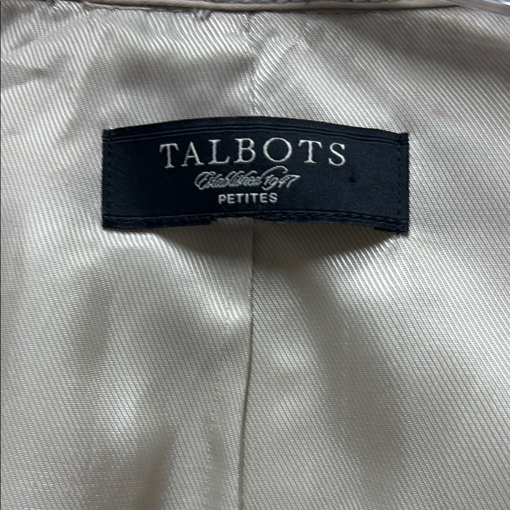 Talbots petite MEDIUM double breasted Classic Beige RAIN Trench Coat NWOT - Picture 2 of 4